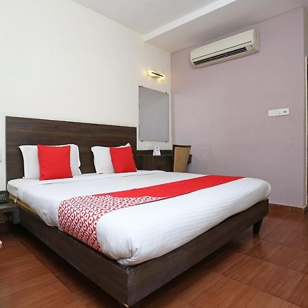 Oyo 4940 Hotel Sea Rock Rāipur Exterior foto