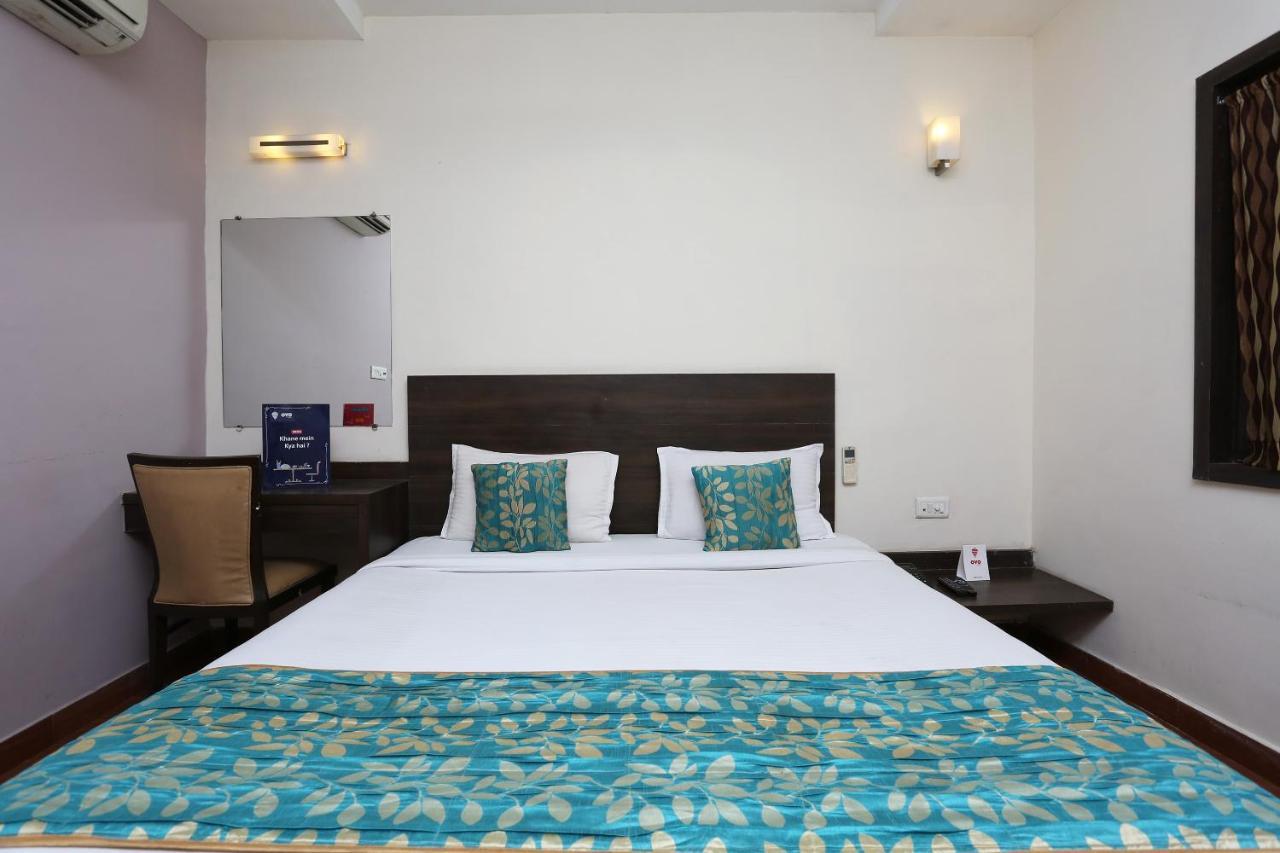 Oyo 4940 Hotel Sea Rock Rāipur Exterior foto